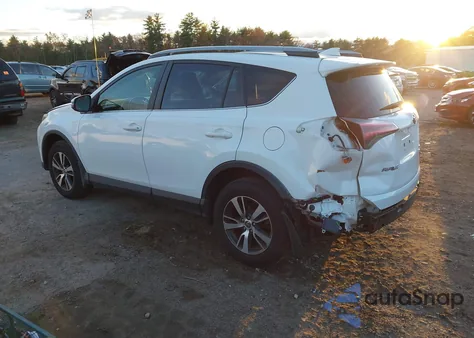 2018 Toyota Rav4 Xle z USA, uszkodzony, nr VIN JTMRFREV8JJ206189